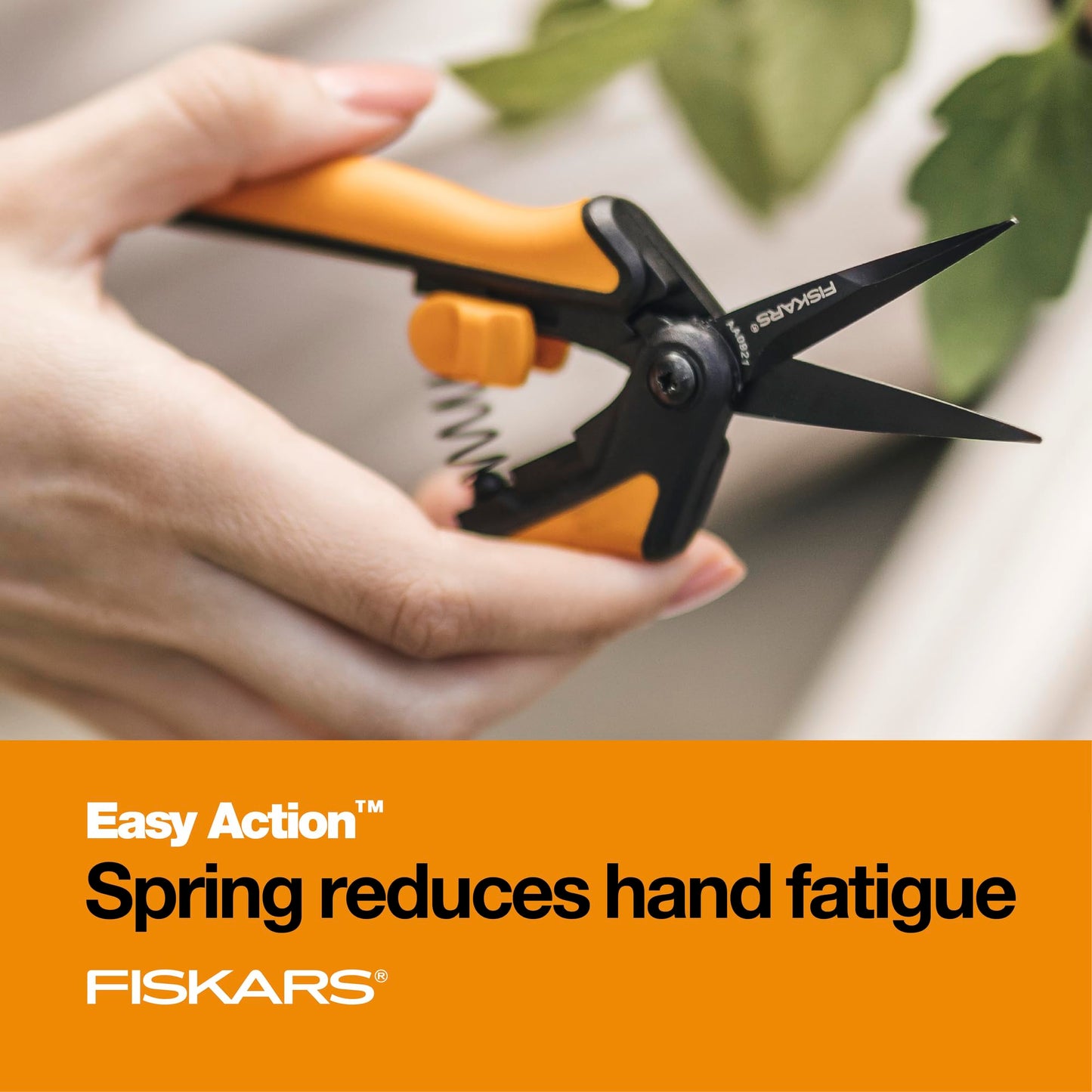 Fiskars Pruning Snips - 6" Garden Shears with Comfort Grip and Spring Action - 2 Pack